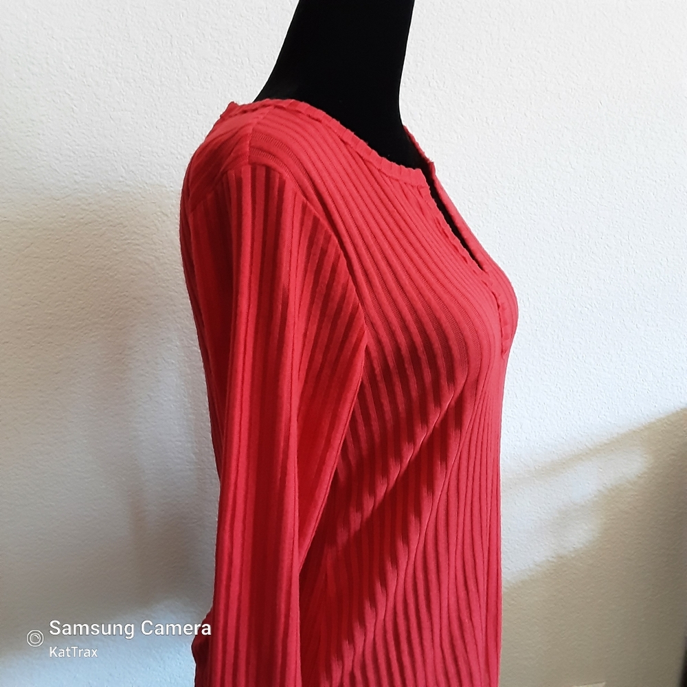 ♡♡♡♡♡ NWOT BP red long sleeved sweater - Picture 3 of 6